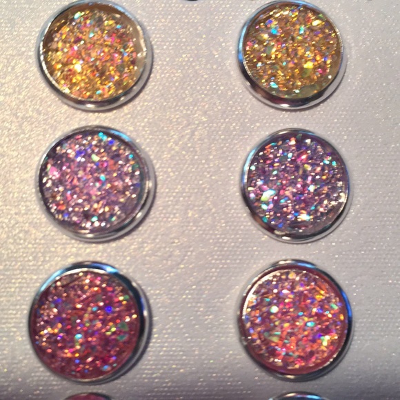 6 pr. Drusy Quartz (acrylic) earrings - Picture 3 of 4